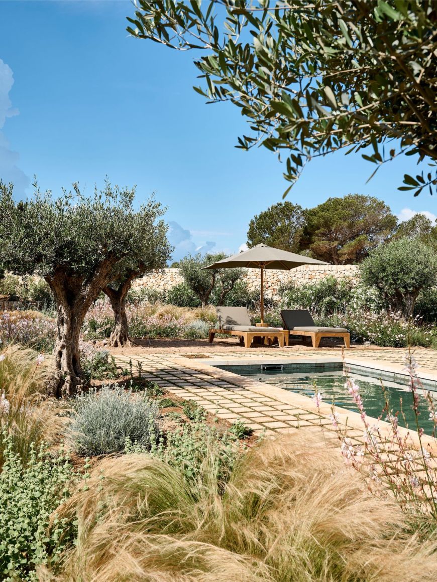 Cap Menorca, staying in symbiosis with your surroundings